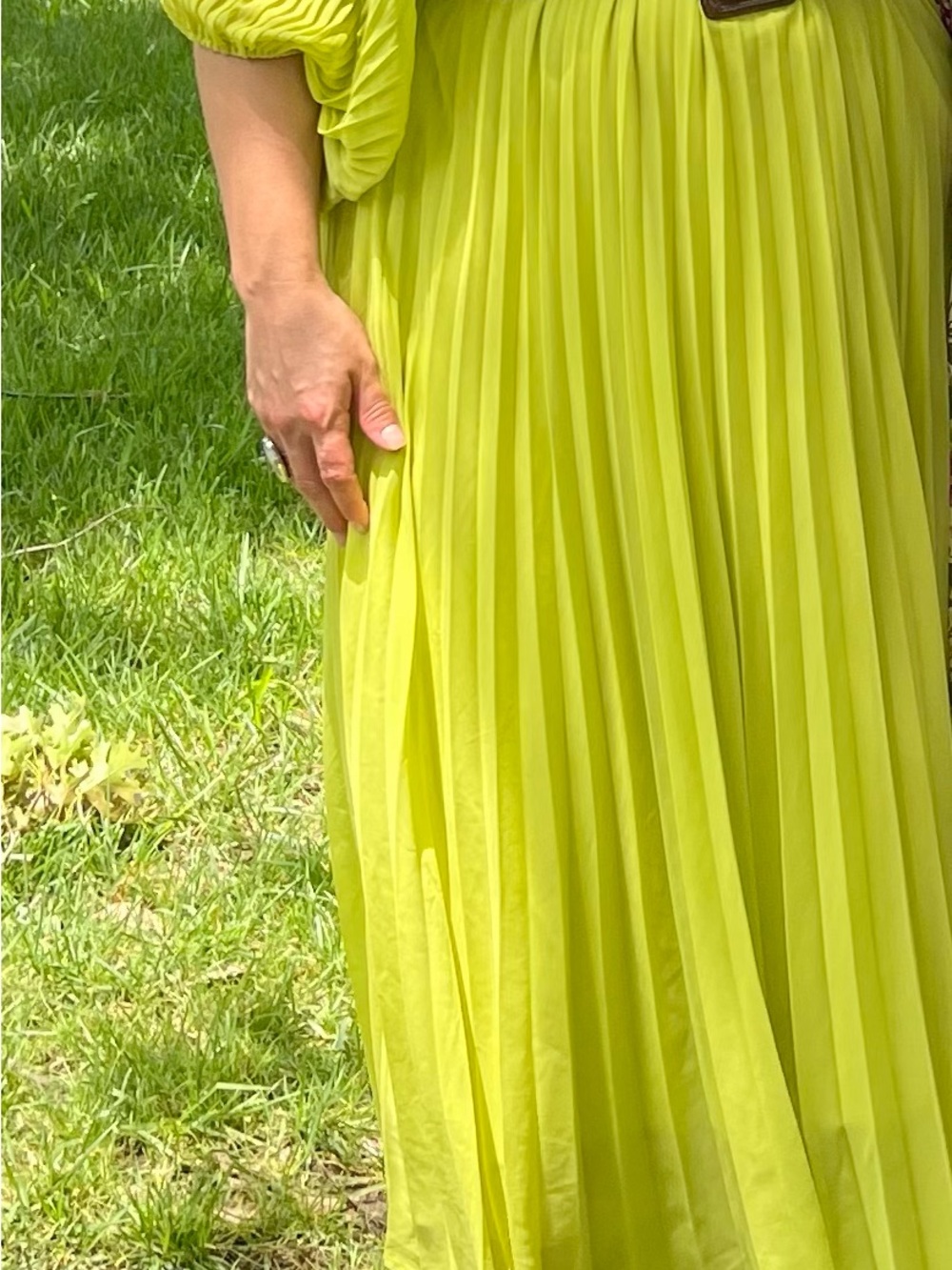 Boohoo Lime Green Pleated Maxi Dress with Waist Tie - Picture 3 of 3